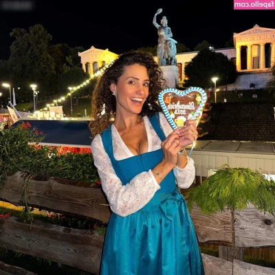 Nadine Menz [ nadine-menz ] - Today s exclusive behind the scenes videos