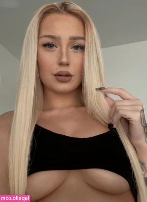 playisabel - Baby oil belly
