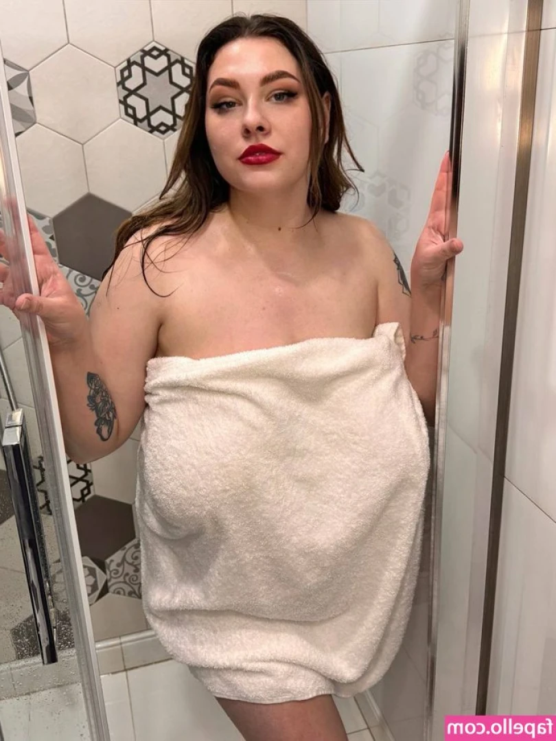 mia_maykova [ mia-maykova ] - Are you having good time just like I do    3