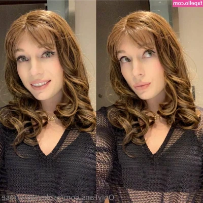 Ashley Trans Girl [ ashley-trans-girl ] - Have an amazing day my loves! 💕
