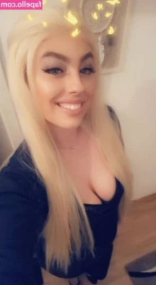 Janine Horn [ janine-horn ] - White socks