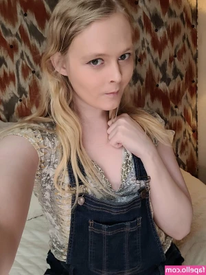 sofiabun - See better content for more  I will have really cute sexy foxy