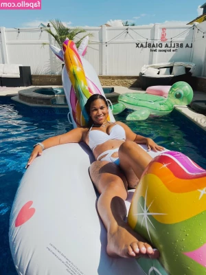 LaBellaDiablaX - Ta rondelle n attend que ca   JOI anal    Tu aimes jouir par ton cul 