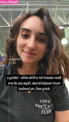 Abby Shapiro [ abby-shapiro-1 ] - What better way to end the work week then taking a long hard cock