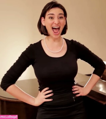 Abby Shapiro [ abby-shapiro-1 ] - 20 pics of me getting messy and covered in cream x