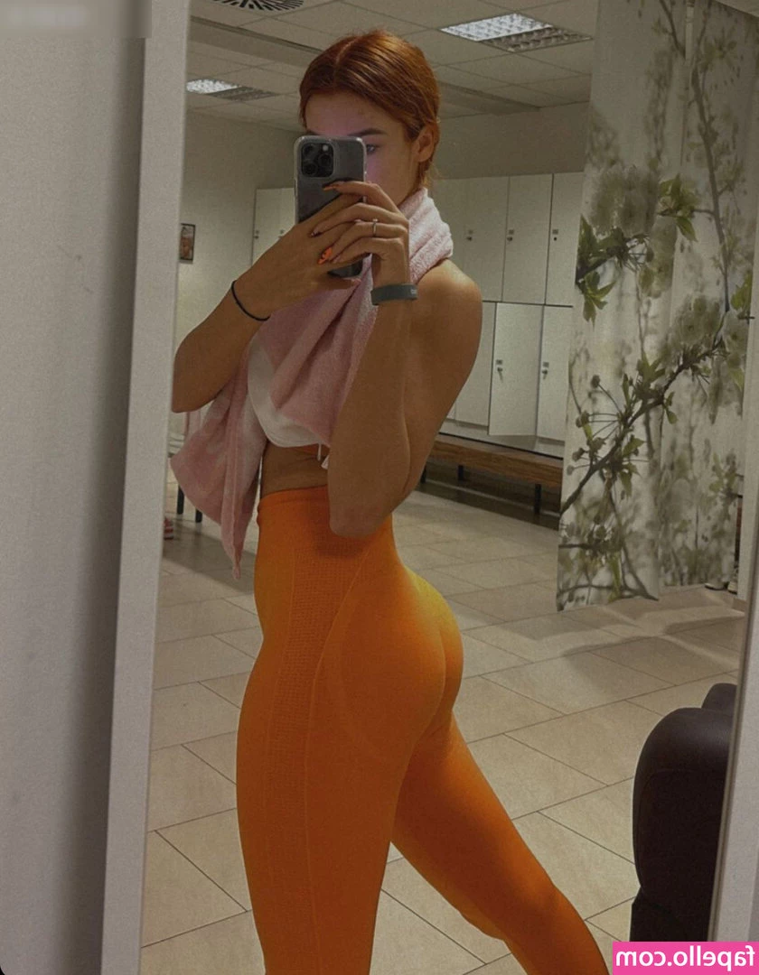 Stinalex - I gotta whole lotta booty for you to feel up on
