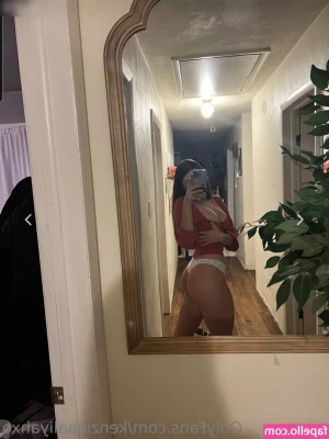 kenzieaaliyahxo [ kenzieaaliyahxo-1 ] - Wet tshirt contest?