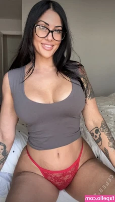 Paige Parker [ paige-parker-4 ] - What are we doing this weekend