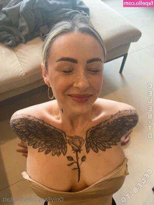 meltattx [ meltattx-1 ] - Te gusta mi culo? 🍑🖤😳 en mi only vip @demonmika ahí más