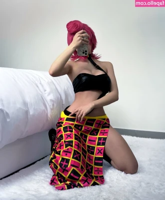 bnuuylisa - Tittie flash in PUBLIC    you might wanna stop by on your DMs