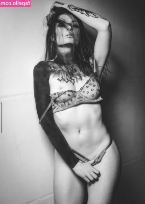 Relentlessxbabe - Mondays suck, but so do I! Check your DMs for the full vid 😘