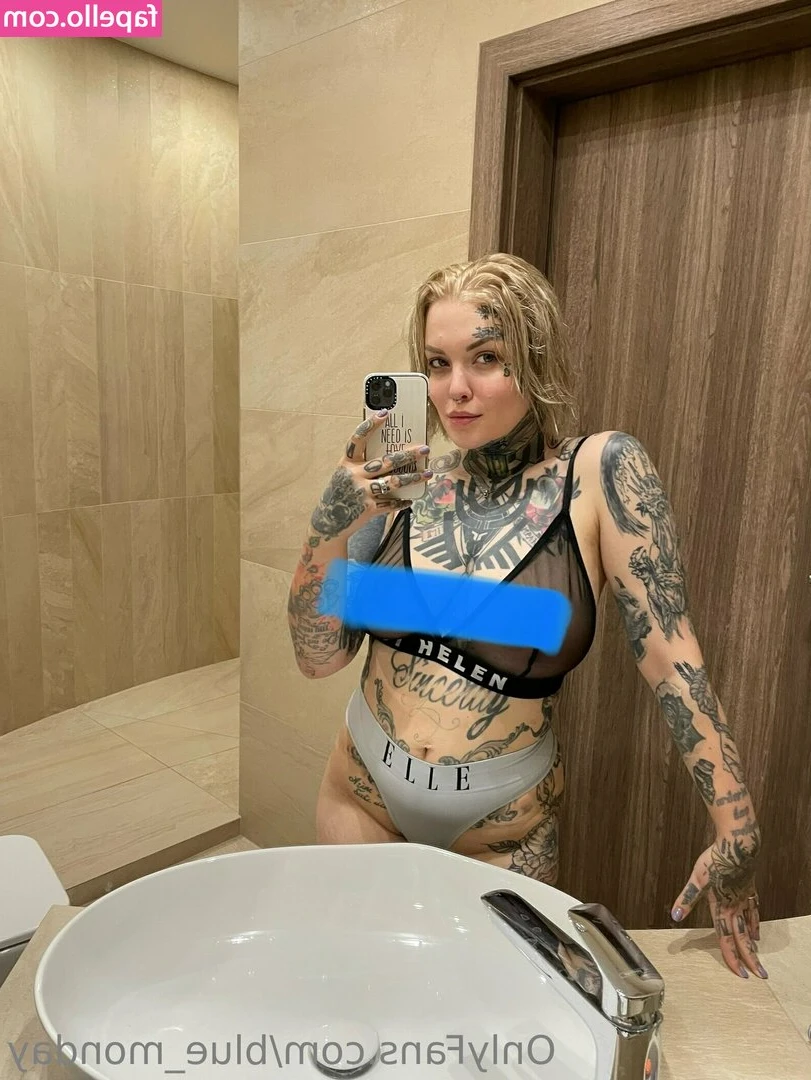 blue_monday [ blue-monday ] - All fresh out of the shower and in the cutest yellow