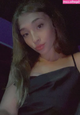Vanessa Taylor [ vanessa-taylor ] - You guys get the one boobies