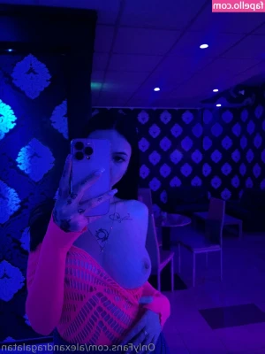 Alexandragalatan - Do you think you can handle my sexy pic? How about I will show you my