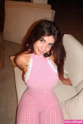 Evana Mari [ evana-mari ] - Sexy Fringe and Shakin these Double D s wanna see  You know you do 