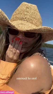 Olivia Holt [ olivia-holt ] - I was so horny the other morning 🥵 couldn't help but to play with