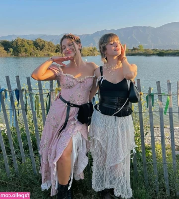 Olivia Holt [ olivia-holt ] - I'll be anything to you 💕💋
