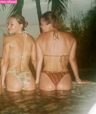 Olivia Holt [ olivia-holt ] - Martettedi in leggero anticipo