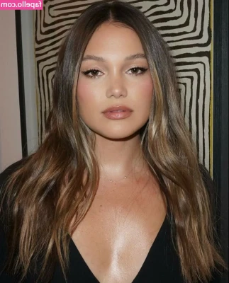 Olivia Holt [ olivia-holt ] - Come and get me from the back 🥵 Vieni a prendermi da dietro 🥵