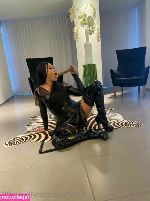 lilyuw88 - Riding on my dildo  while I have the plug in my ass