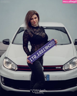 Chrissi.gti [ chrissi-gti ] - Booty is good for your soul! 🍑🍑🤤