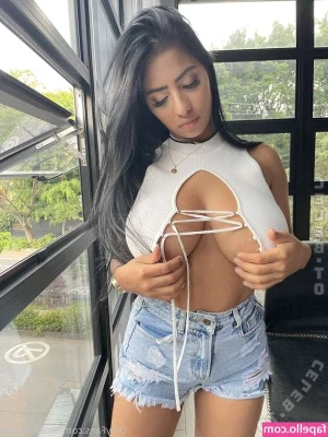Bella Torres [ bella-torres ] - Getting ready for bed   who s up for some chatting
