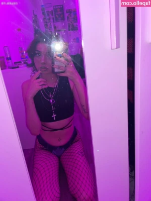 Chiara.mka [ chiara-mka ] - Hiiii my first bundle   8 private photos I will not post anywhere else