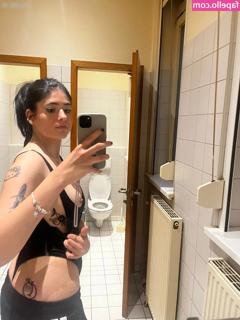 Niamausilol - When we just want to have fun and he gives me the 🍆
