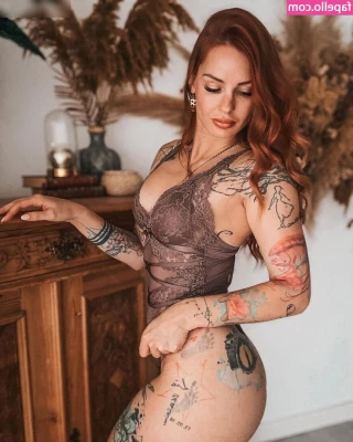 Miaxginger - Helo April 🤎
