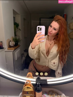 Miaxginger - Turning moments into something unforgettable Want to see the whole