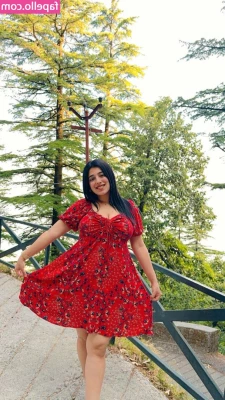 Apoorva Bhalla [ apoorva-bhalla ] - mmmm papi.. what to do today? $5- cock or cum shot rating $10 -5min