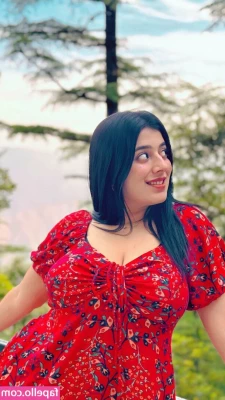 Apoorva Bhalla [ apoorva-bhalla ] - Green unfiltered  💚💚💚💚