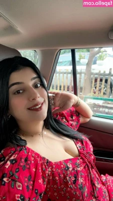 Apoorva Bhalla [ apoorva-bhalla ] - Bad lighting, sexy body??🙊🙈🙈