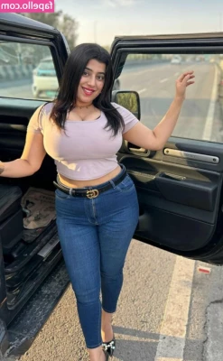 Apoorva Bhalla [ apoorva-bhalla ] - F*ck yeah!!! 😜 65% off my Sexy VIP membership today only! Hurry up