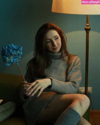 Ashley Ross [ ashley-ross ] - I was supposed to have a date tonight  he cancelled  his loss