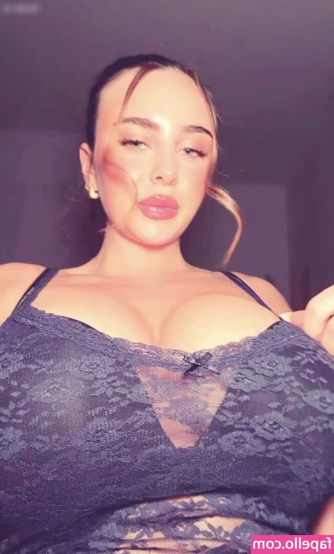Luisa Senn [ luisa-senn ] - Happy Friday