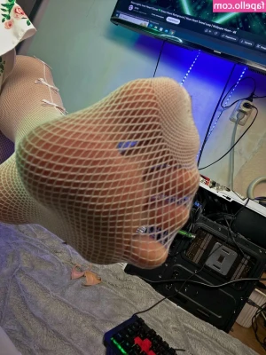 netanetoy - Mind dat gap bois 😌
