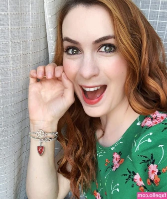 Felicia Day [ felicia-day ] - take it