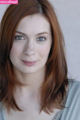 Felicia Day [ felicia-day ] - 50 sec clip : Mixed wrestling MALE DOMINATION @davidangell4you vs