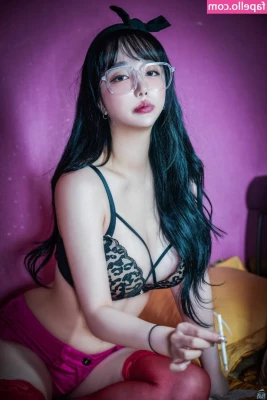 Son Ye Eun [ son-ye-eun ] - What s your fav