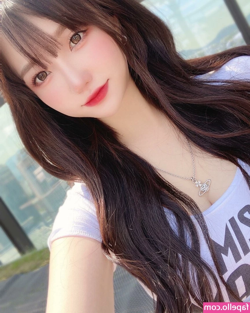 Son Ye Eun [ son-ye-eun ] - Massage session