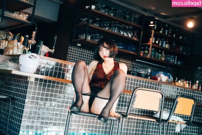 Son Ye Eun [ son-ye-eun ] - My waist so tiny