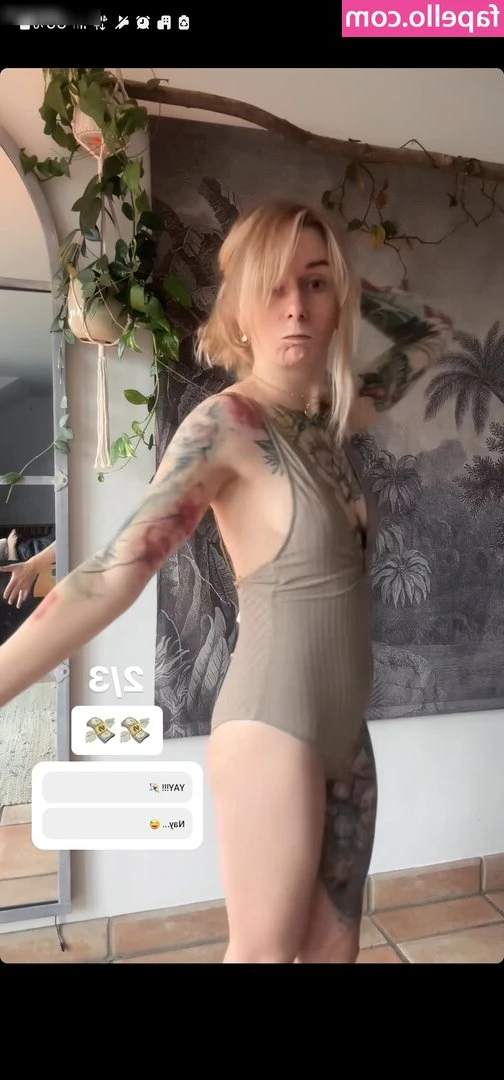 FraeuleinChaos - Does anything feel better than soaping up my hard nipples? Okay, well