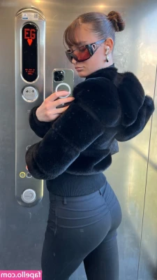 Mila Rosa [ mila-rosa ] - My ass and thighs are so thick if I sat on your face you’d probably
