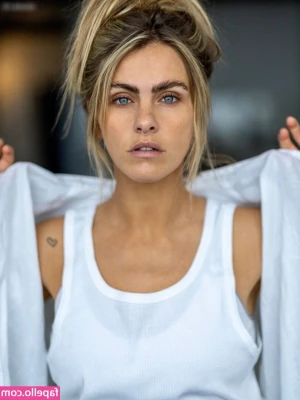 Sarah Mangione [ sarah-mangione ] - sitting on your face