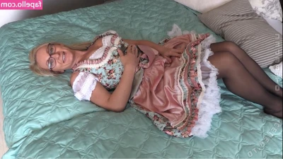 Studentin-Aneta [ studentin-aneta-1 ] - These titties aren t the only thing dropping  My birthday is less