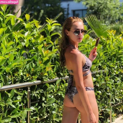 Wiktoria Gąsiewska [ wiktoria-gsiewska ] - Duo lesbien hot