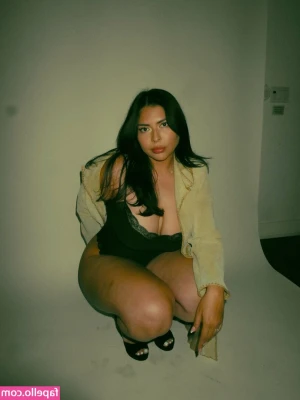 Karensita.333 [ karensita-333 ] - Would you like it if I bounced on your cock like this  