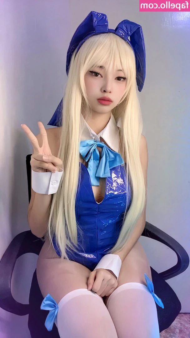 Yoshiko Haku [ yoshiko-haku ] - As promised  Check your messages to see me take it off