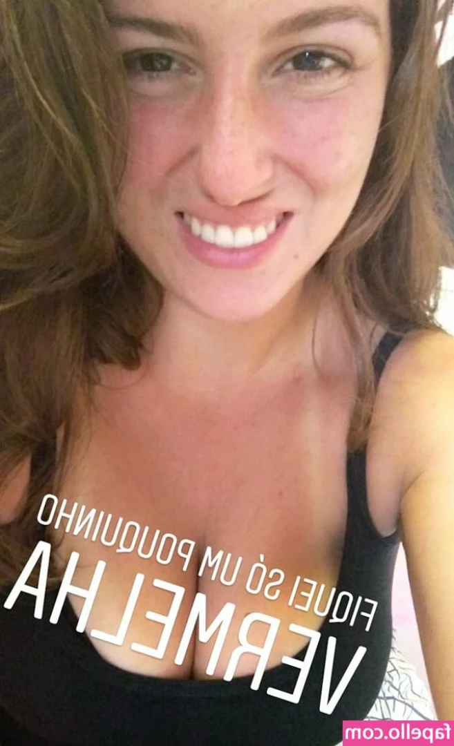 Lueri Caroni - 🤭🤭🤭 Alguien que me de calor?